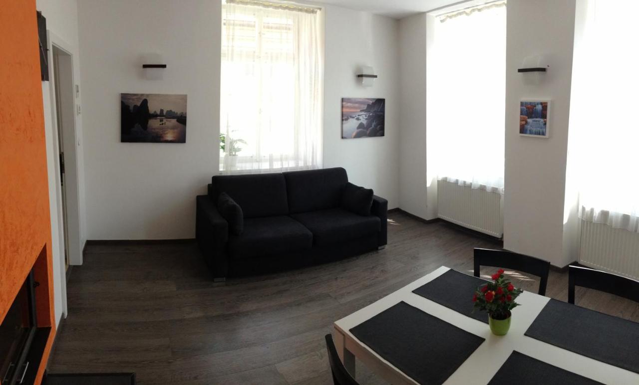 Agnes - Apartments Prága Kültér fotó