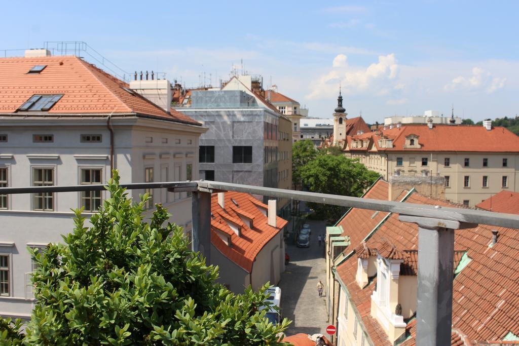 Agnes - Apartments Prága Kültér fotó