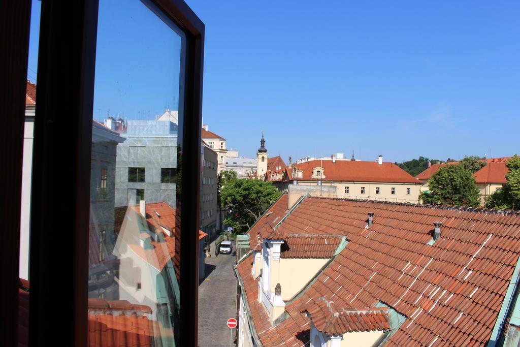 Agnes - Apartments Prága Kültér fotó