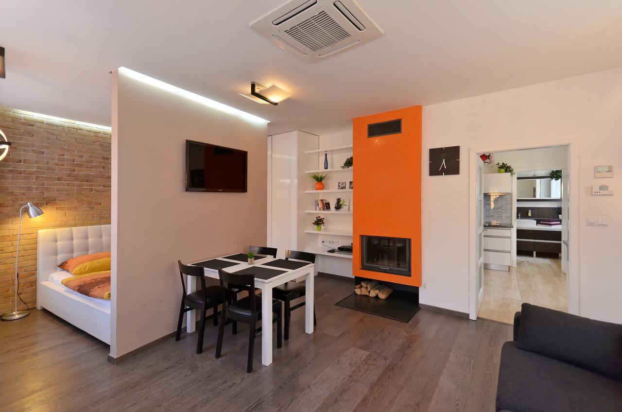 Agnes - Apartments Prága Kültér fotó