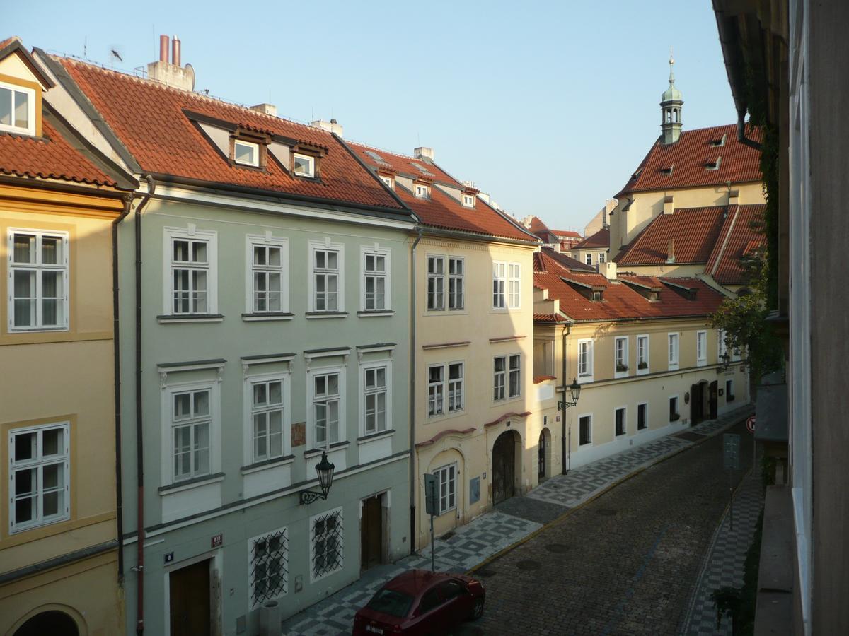 Agnes - Apartments Prága Kültér fotó