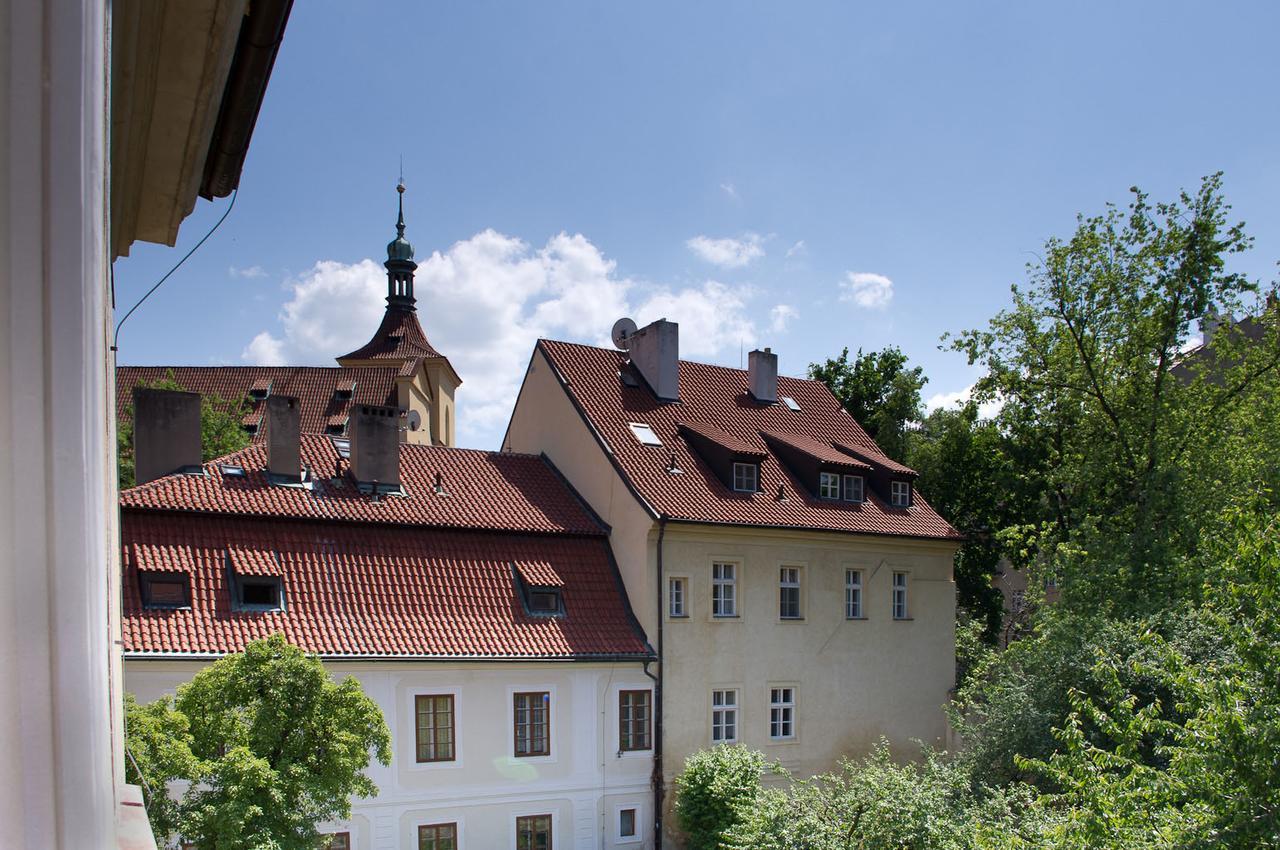 Agnes - Apartments Prága Kültér fotó