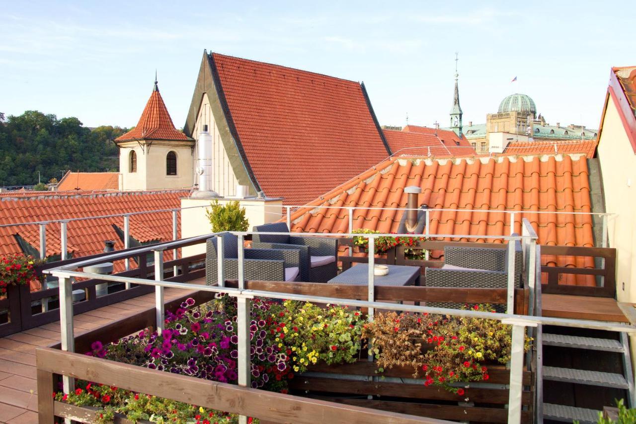 Agnes - Apartments Prága Kültér fotó