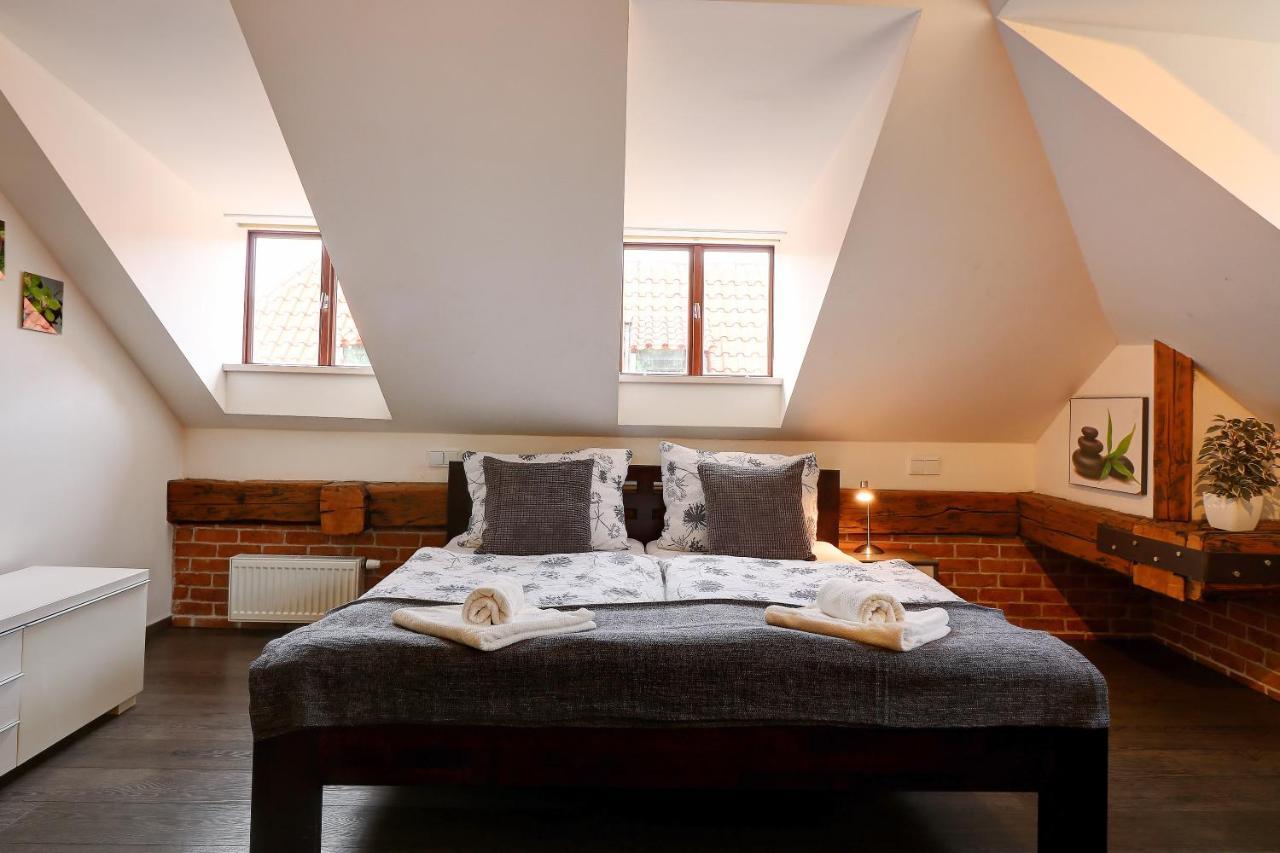 Agnes - Apartments Prága Kültér fotó